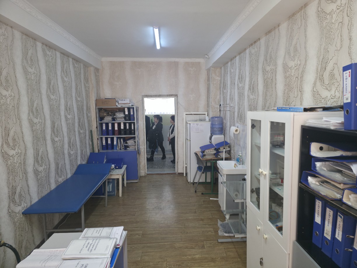 타슈켄트 47번 학교의 보건실